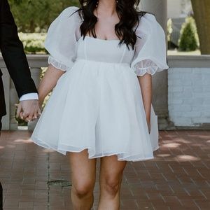 NWOT IVORY PUFF SELKIE DRESS